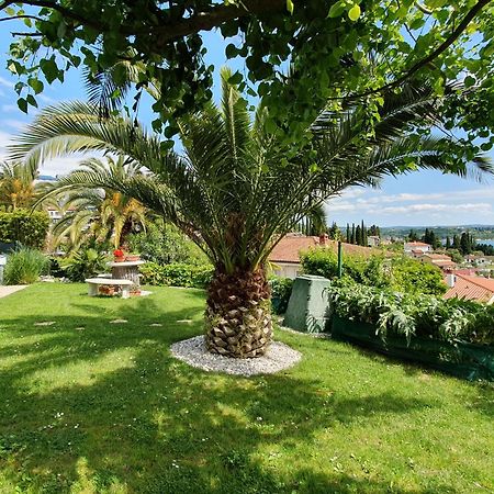 Apartment With Seaview And Garden For 6 Portorož Eksteriør bilde
