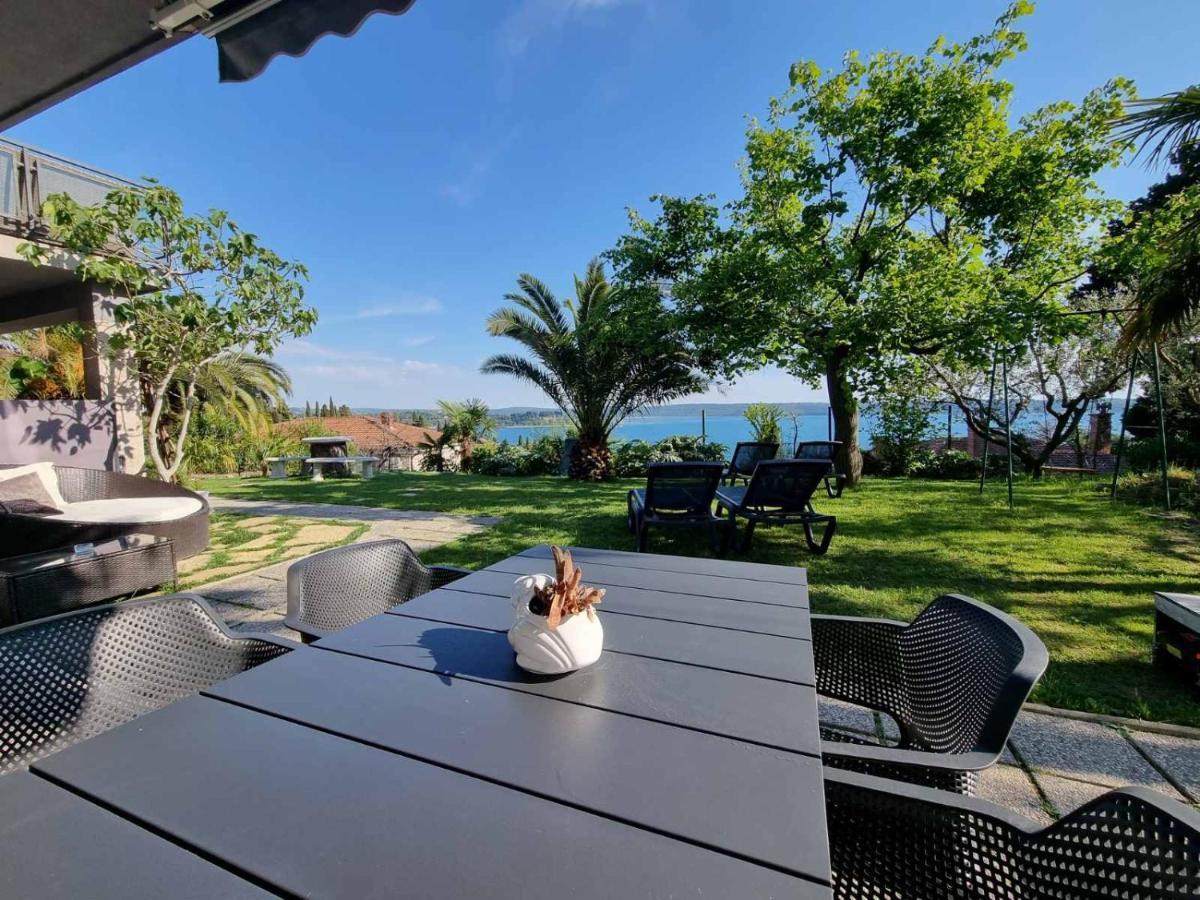 Apartment With Seaview And Garden For 6 Portorož Eksteriør bilde