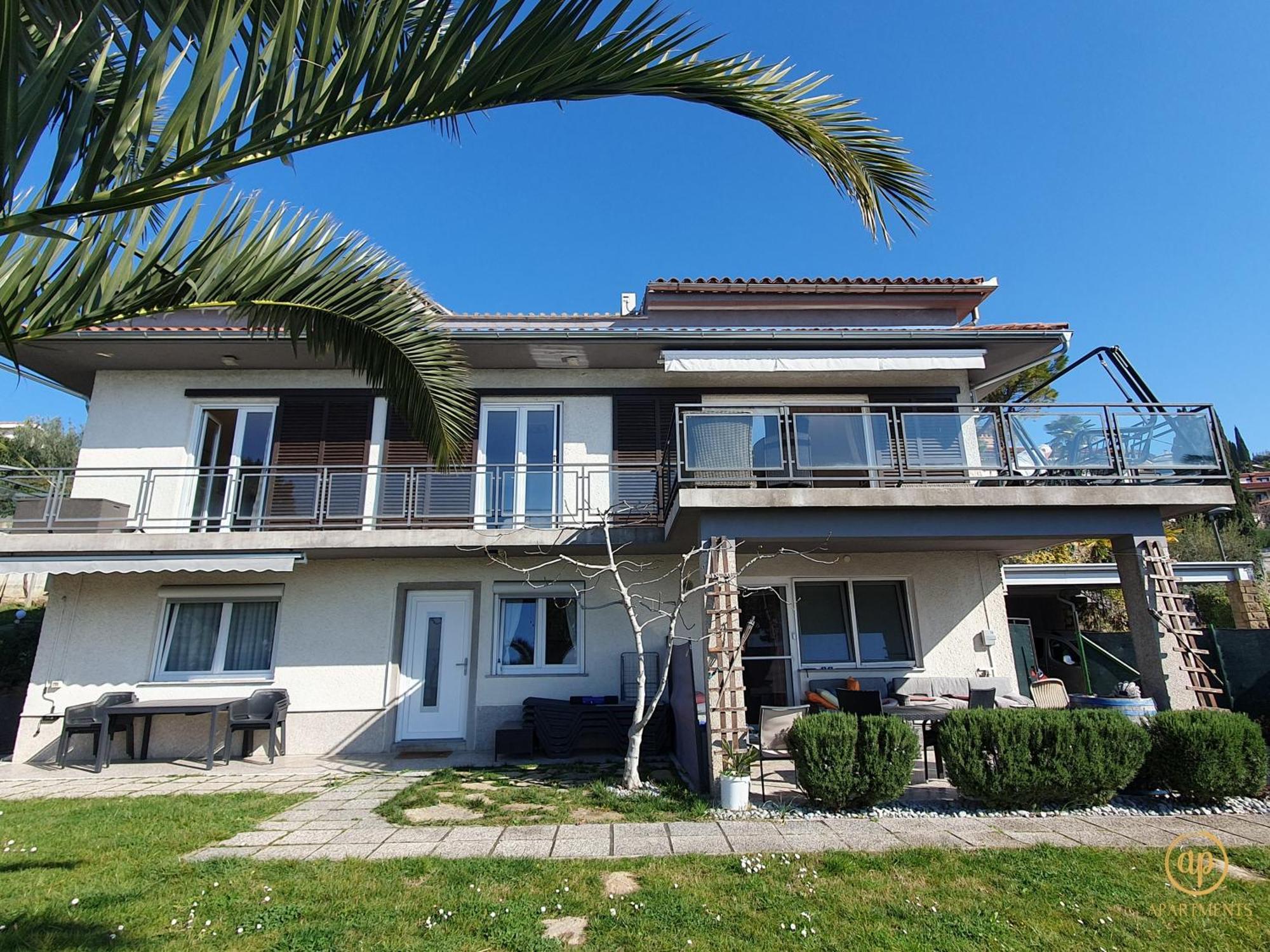 Apartment With Seaview And Garden For 6 Portorož Eksteriør bilde