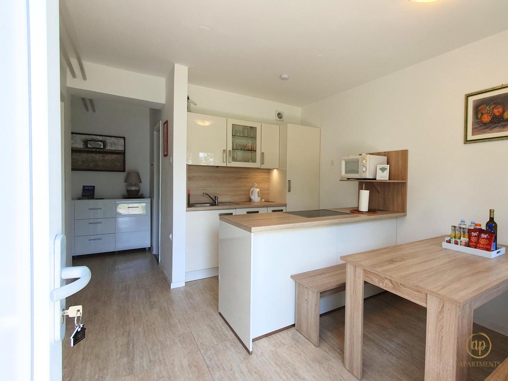 Apartment With Seaview And Garden For 6 Portorož Eksteriør bilde